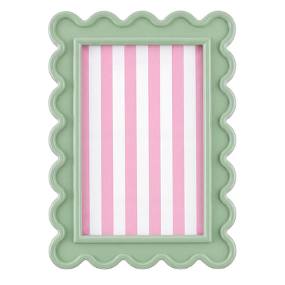 AceOrbit 4x6 Inches Light Green Flower Wavy Scalloped Picture Frame Cute