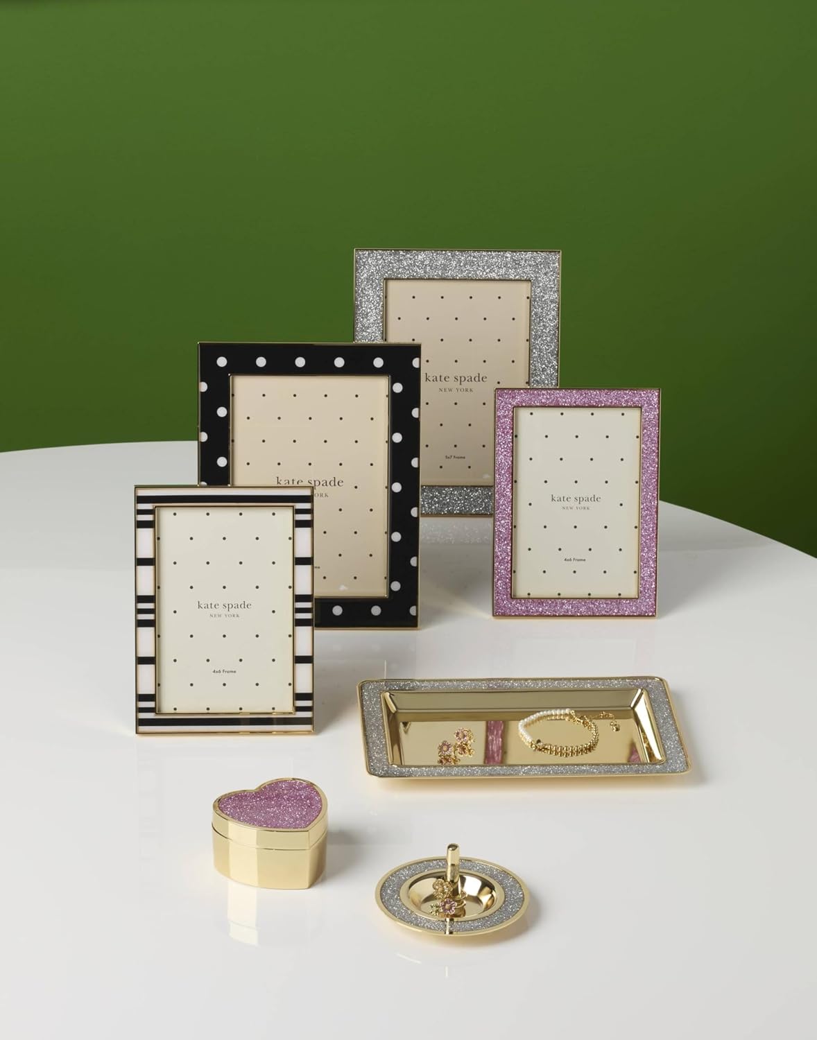 kate spade new york 897449 Sitting Pretty 4x6 Stripe Frame