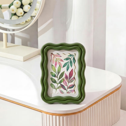 3 Pack 4 x 6 Inch Scalloped Picture Frame with Real Glass, Retro Colors