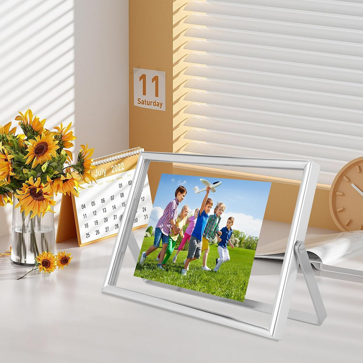 Silver Floating Frame, 4"x6", Horizontal
