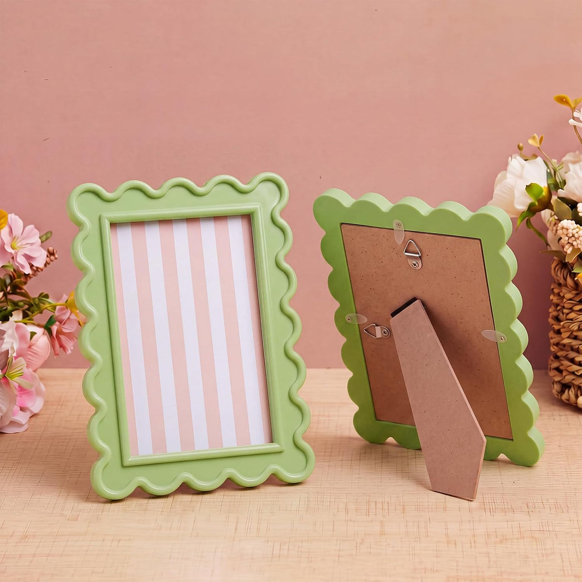 AceOrbit 4x6 Inches Light Green Flower Wavy Scalloped Picture Frame Cute