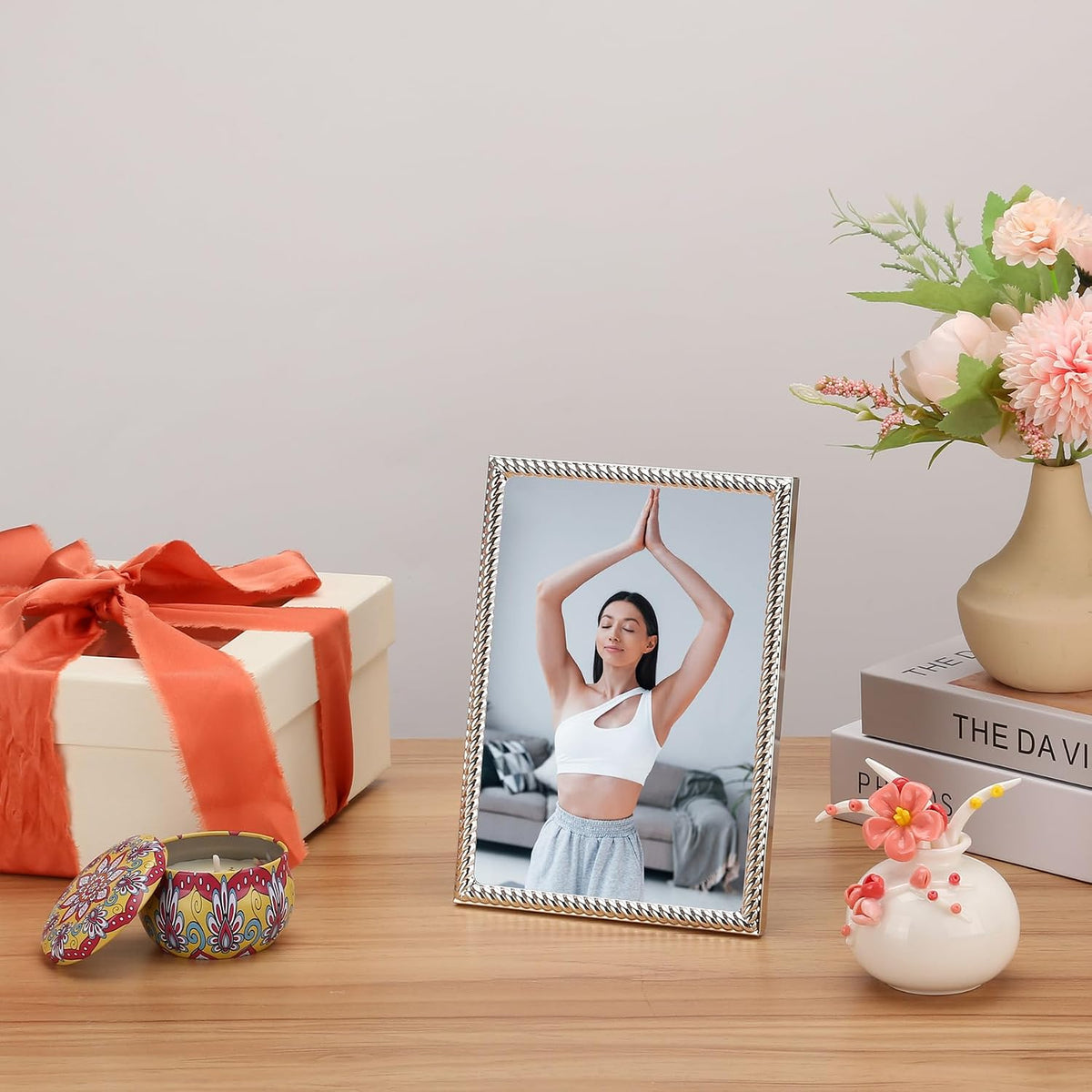 5x7'' Silver Rope Design Metal Picture Frames with Hi Quality Velvet Backing and Real Glass Front,Silver Photo Frame 7x5'' for Desktop Display Or Wall Hanging