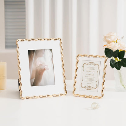 RICHFOCUS Zinc Alloy Gold Wave Design Picture Frame, 4x6 Metal Photo Frame with Mat for 3.5x5, Black Velvet Back & Real Glass Front, Display for Desktop & Wall Hanging Vertically or Horizontally